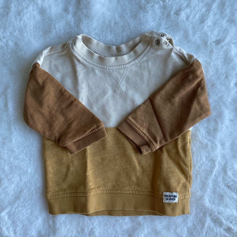 H&M pullover sweatshirt
